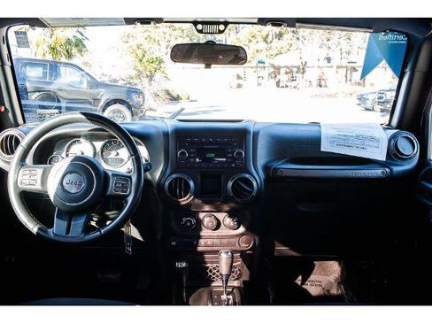 Used 2017 Jeep Wrangler Sport image 13