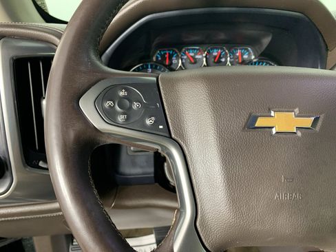 Used 2017 Chevrolet Silverado 1500 LTZ Z71 w/ LTZ Plus Package AWD/4WD image 18