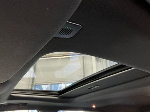 Used 2020 Jeep Grand Cherokee Limited image 7