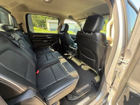 Used 2019 RAM 1500 Laramie AWD/4WD image 21