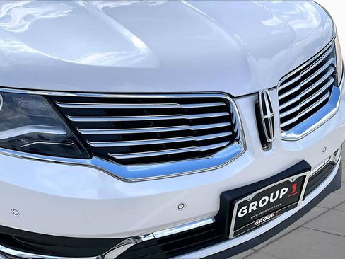 Used 2018 Lincoln MKX Reserve w/ Driver Assistance Package FWD image 29