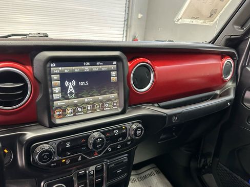 Used 2022 Jeep Gladiator Rubicon w/ Safety Group AWD/4WD image 22