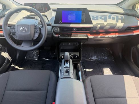 Certified 2026 Toyota Prius Plug-In Hybrid FWD image 10