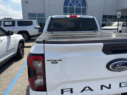 Used 2024 Ford Ranger Lariat w/ FX4 Off-Road Package image 12