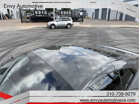 Used 2020 Ferrari Portofino image 21