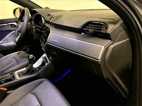 Used 2024 Audi Q3 2.0T Premium Plus image 15