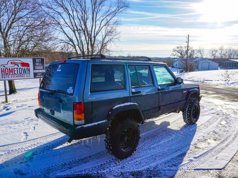 Used 1997 Jeep Cherokee Sport image 3