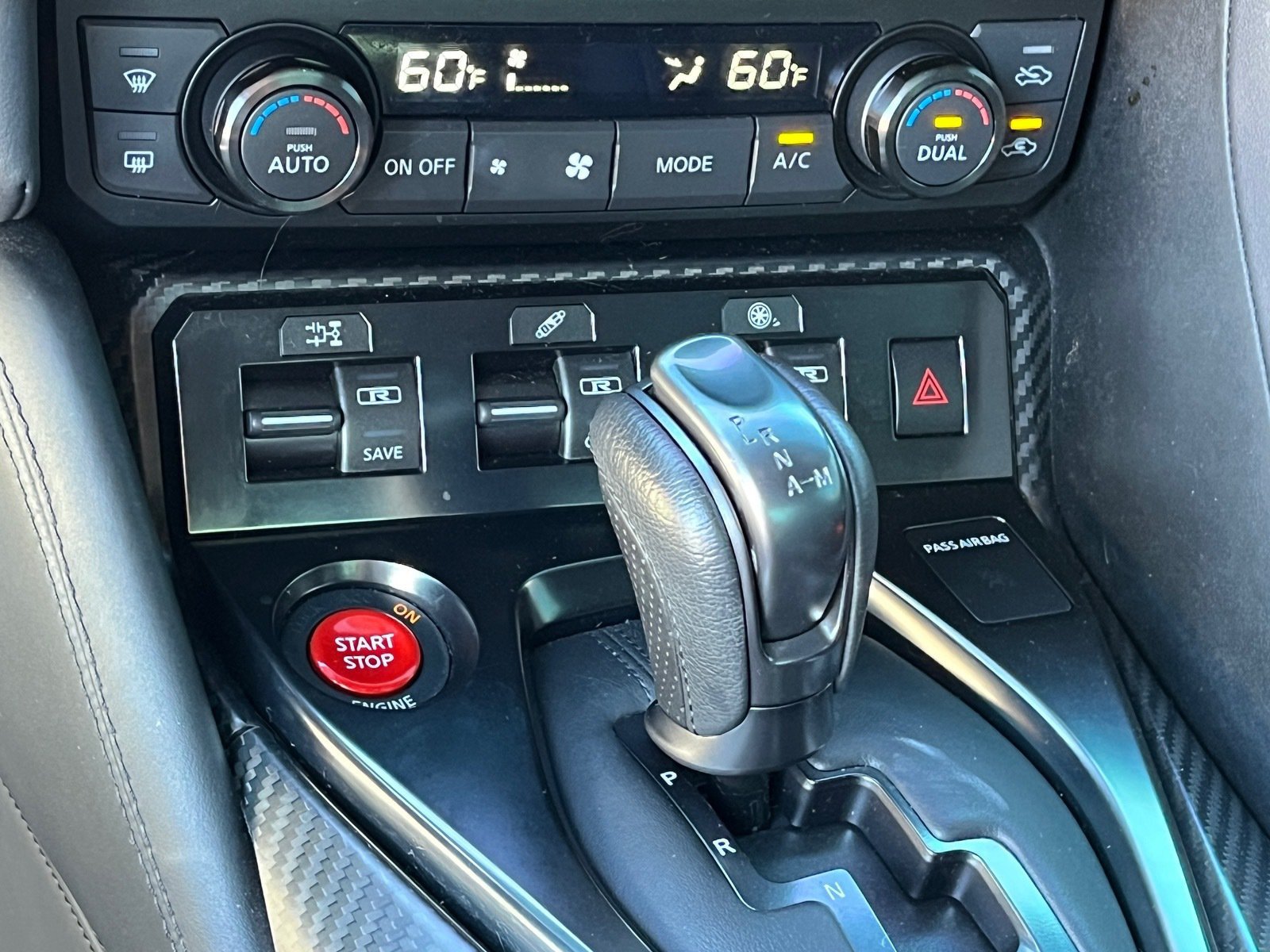 Used 2024 Nissan GT-R Premium w/ Premium Interior Package AWD/4WD image 26