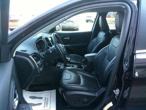 Used 2021 Jeep Cherokee Latitude Lux w/ Comfort/Convenience Group AWD/4WD image 23