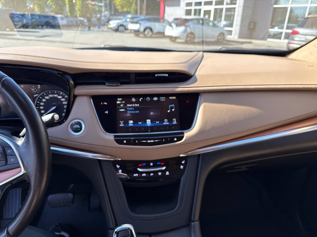 Used 2019 Cadillac XT5 Platinum w/ Trailering Package AWD/4WD image 22