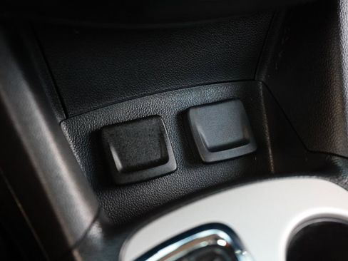 Used 2017 Chevrolet Cruze LS image 36