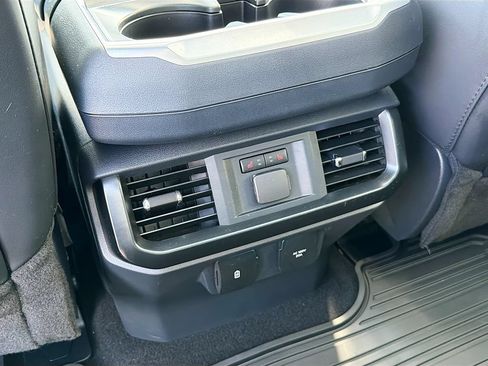 Used 2025 Ford F150 Raptor AWD/4WD image 27