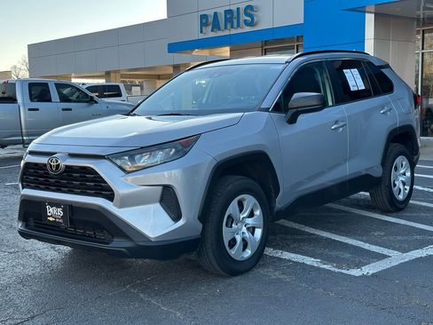 Used 2020 Toyota RAV4 LE image 3