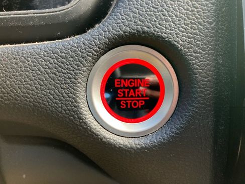 Certified 2021 Honda CR-V Special Edition image 24