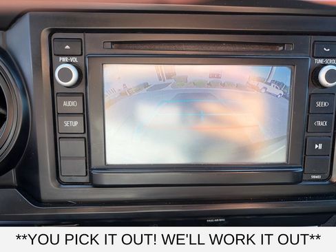 Used 2019 Toyota Tacoma SR AWD/4WD image 14