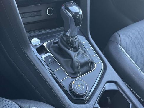 New 2026 Volkswagen Taos SEL AWD/4WD image 18