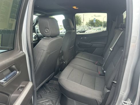 Used 2023 Chevrolet Colorado LT w/ LT Convenience Package II AWD/4WD image 31