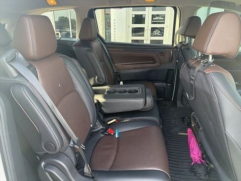 Used 2025 Honda Odyssey Elite image 14