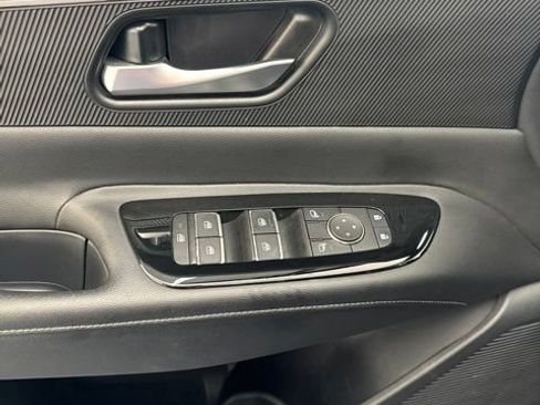 Certified 2025 Nissan Murano SV AWD/4WD image 9