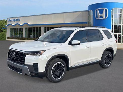 New 2026 Honda Pilot Touring image 1