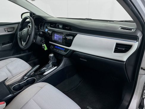 Used 2016 Toyota Corolla LE image 24