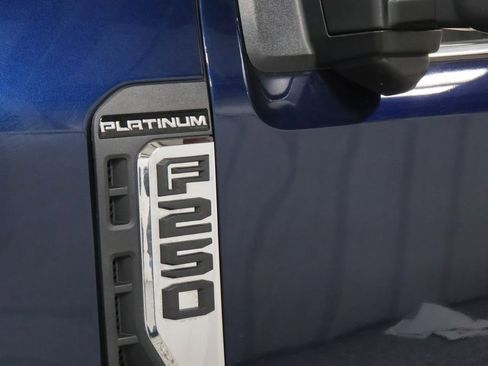 Used 2023 Ford F250 Platinum AWD/4WD image 40