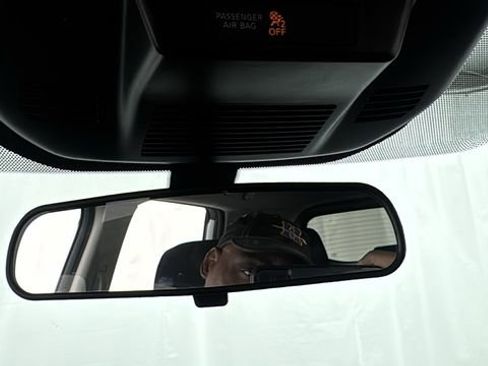 Certified 2024 Nissan Rogue S image 31