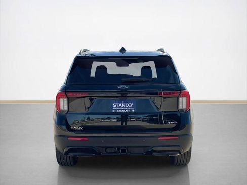 New 2026 Ford Explorer ST-Line w/ ST-Line Street Pack image 6