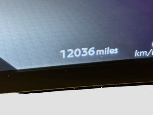 Used 2024 Nissan Ariya AWD image 19