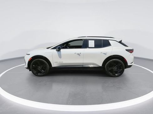 Used 2025 Chevrolet Equinox EV RS FWD image 7