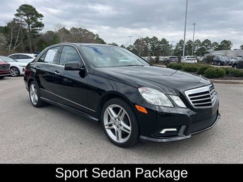 Used 2011 Mercedes-Benz E 550 Sedan image 3