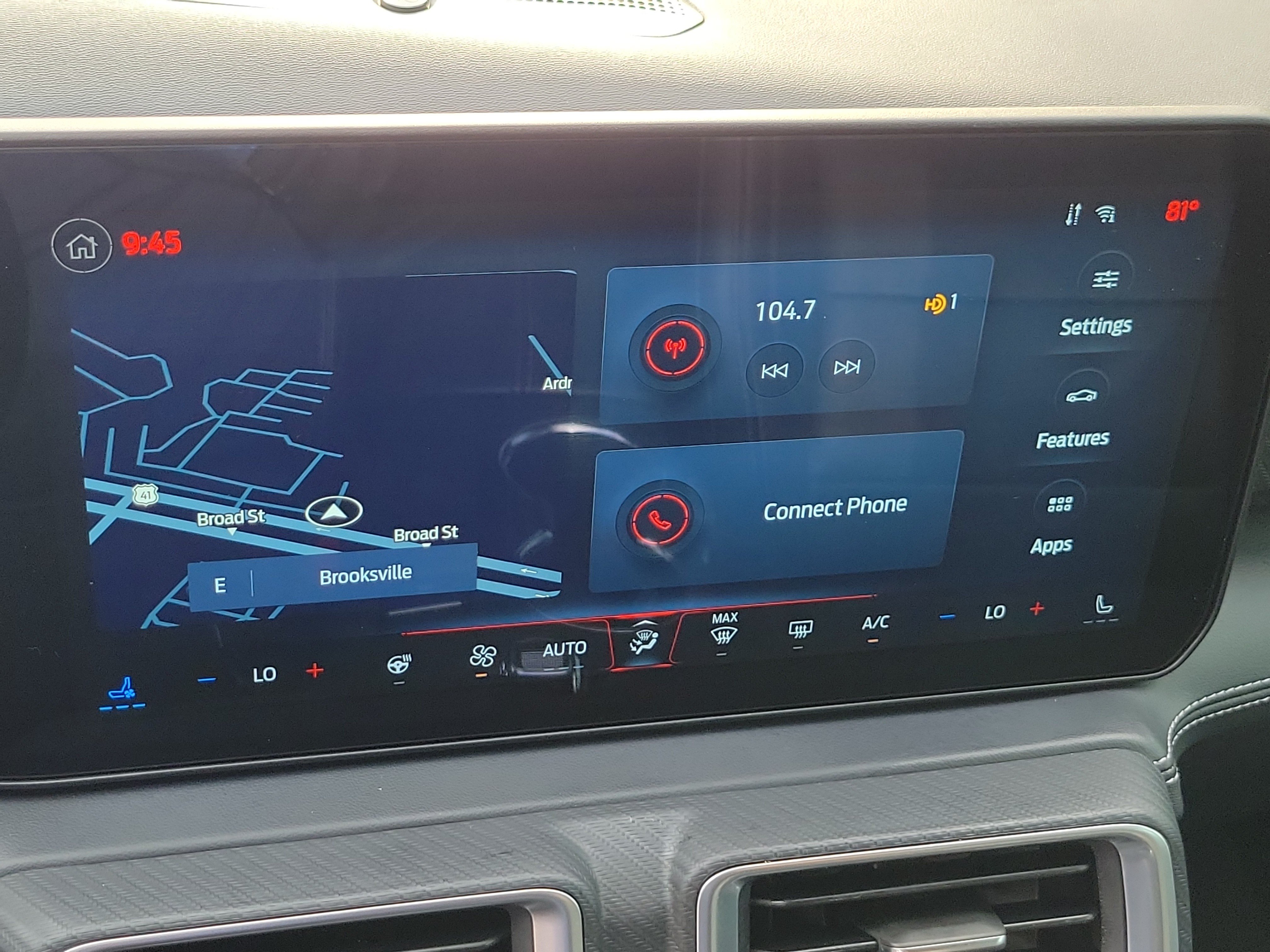 Used 2025 Ford Mustang Premium RWD image 15