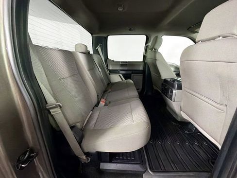 Used 2018 Ford F250 XLT w/ XLT Premium Package image 26