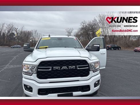 Used 2024 RAM 2500 Big Horn w/ Sport Appearance Package AWD/4WD image 17