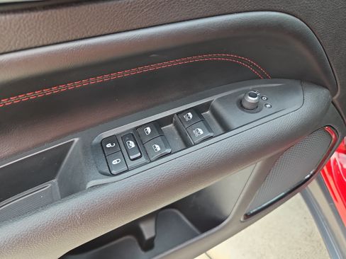 Used 2024 Jeep Compass Trailhawk AWD/4WD image 16