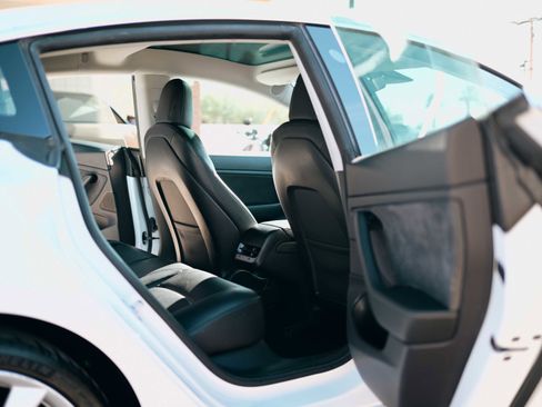 Used 2019 Tesla Model 3 Long Range image 12