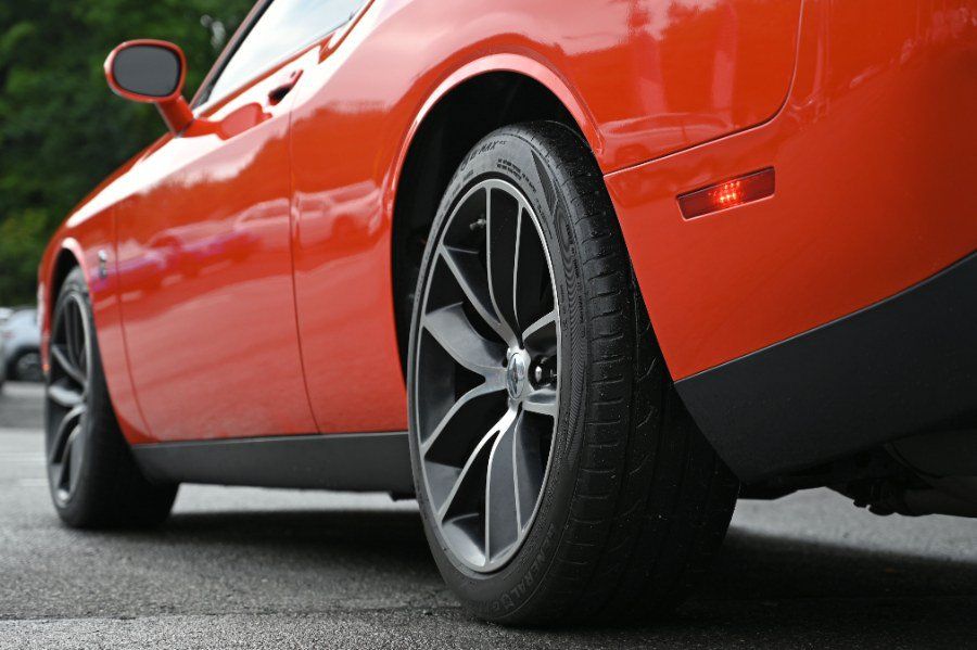 Used 2017 Dodge Challenger R/T Scat Pack RWD image 15