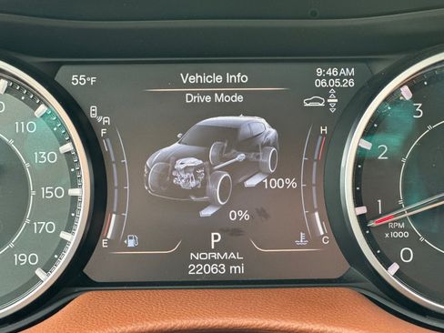 Used 2022 Maserati Levante GT AWD/4WD image 25