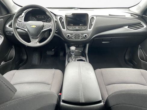 Used 2024 Chevrolet Malibu LT image 10