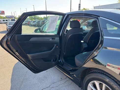 Used 2019 Hyundai Sonata SE FWD image 15