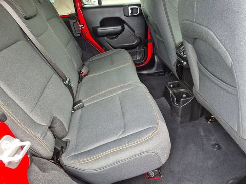 Used 2025 Jeep Wrangler Unlimited Sport AWD/4WD image 24