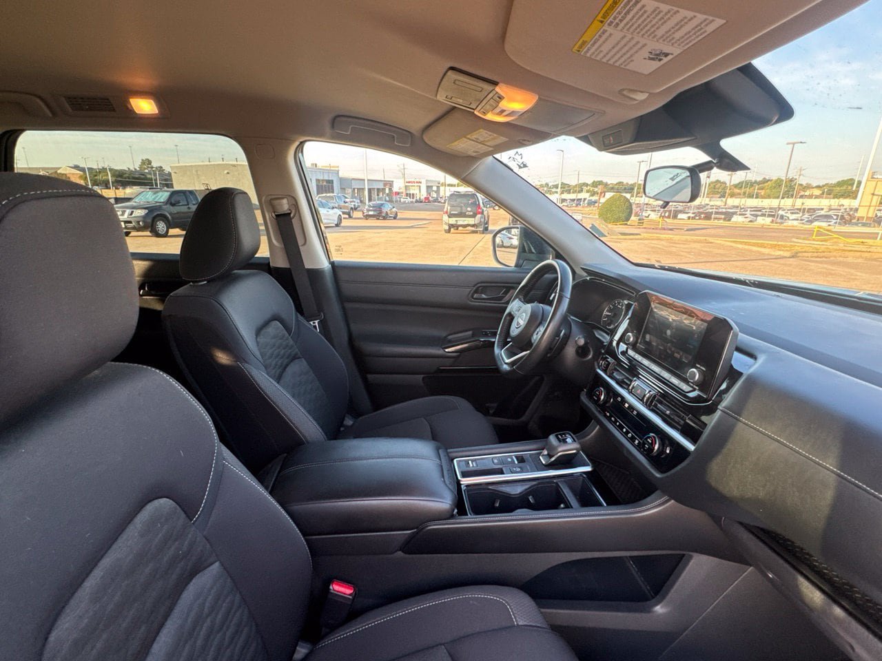 Certified 2024 Nissan Pathfinder SV FWD image 34