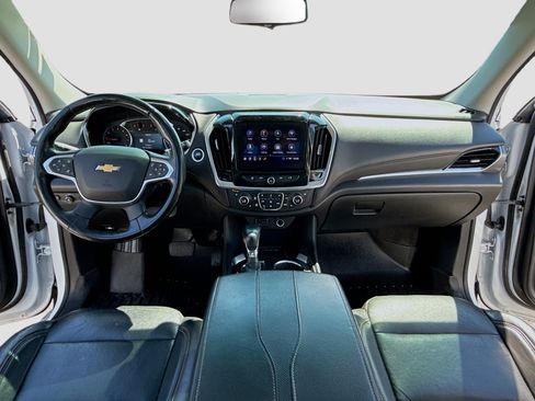 Used 2021 Chevrolet Traverse Premier w/ Redline Edition AWD/4WD image 3