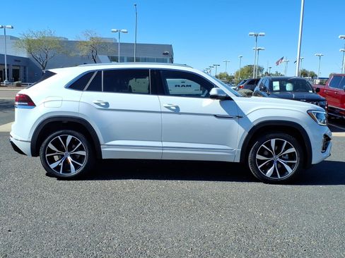 Certified 2025 Volkswagen Atlas Cross Sport SEL Premium R-Line image 8