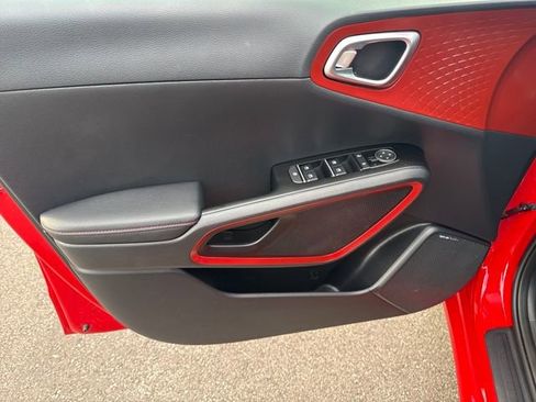 Used 2022 Kia Soul Turbo image 10