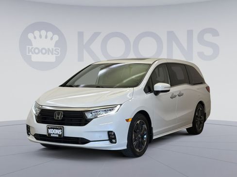 Used 2023 Honda Odyssey Elite image 1
