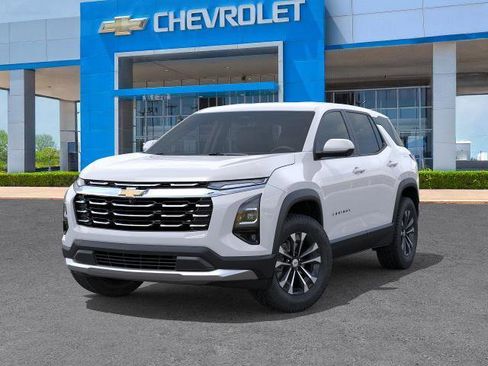 New 2026 Chevrolet Equinox LT w/ Convenience Package II image 30