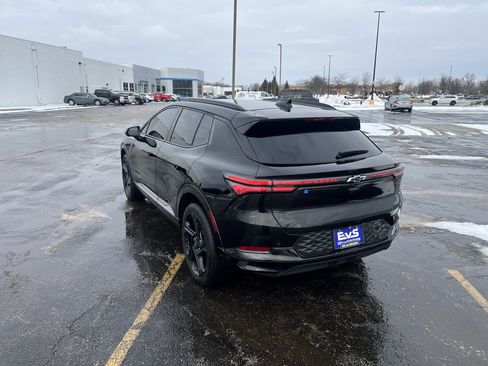 Used 2024 Chevrolet Equinox EV RS image 4