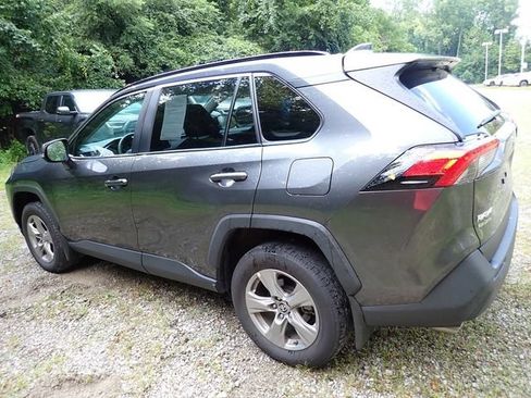 Used 2025 Toyota RAV4 XLE w/ Convenience Package AWD/4WD image 5