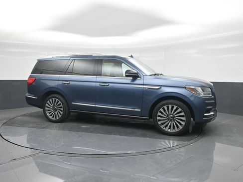 Used 2018 Lincoln Navigator Reserve w/ Technology Package image 28